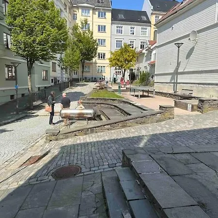 아파트 Koslig Leilighet I Bergens Smoroye *